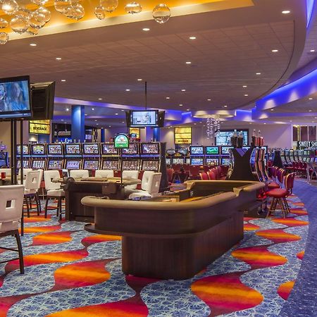 12 Tribes Resort Casino Omak Exterior photo