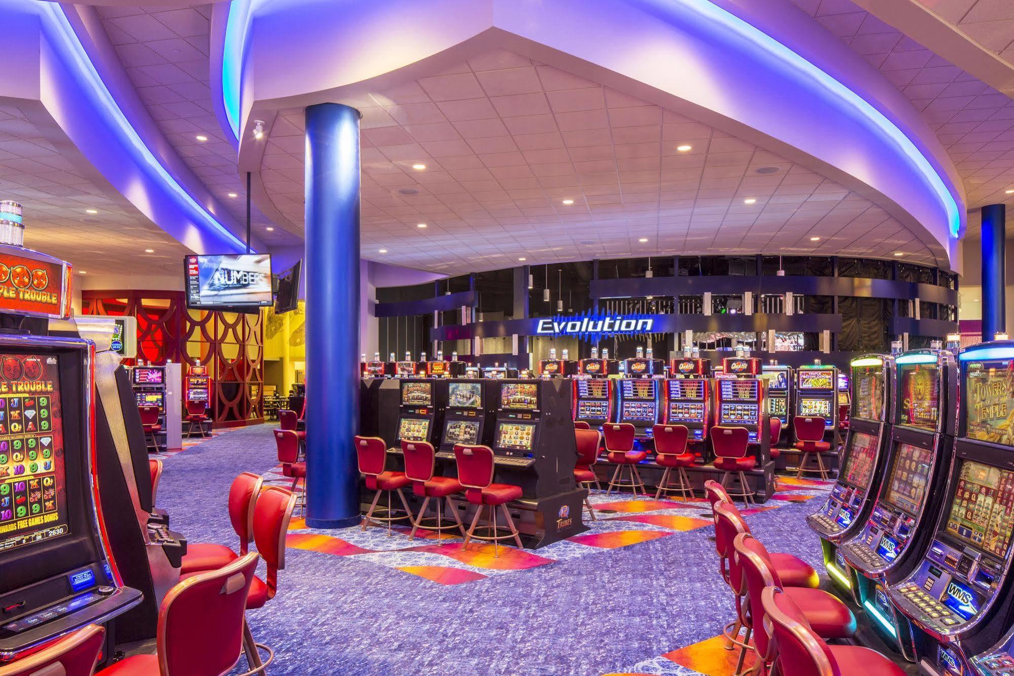 12 Tribes Resort Casino Omak Exterior photo